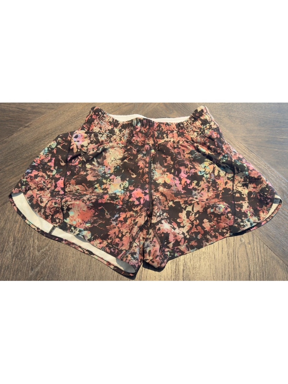 Lululemon Track That Short 5" Women's 6 Stencil Blossom Running Shorts Lined